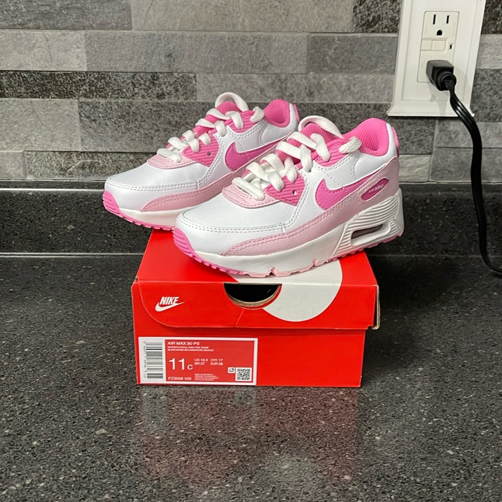 Nike Kids Sneakers - White and Pink